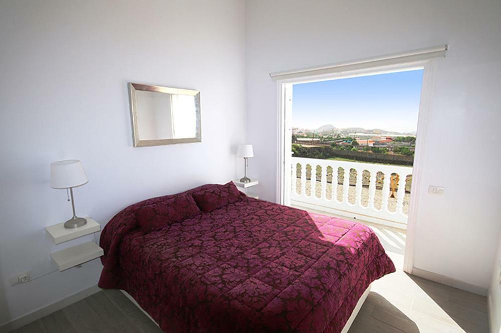 Villa Albe, Jacuzzi Con Vistas Al Mar Арона Экстерьер фото